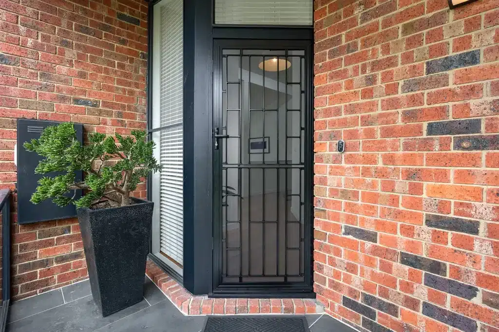 apmlimesh doorsecurity screens perth